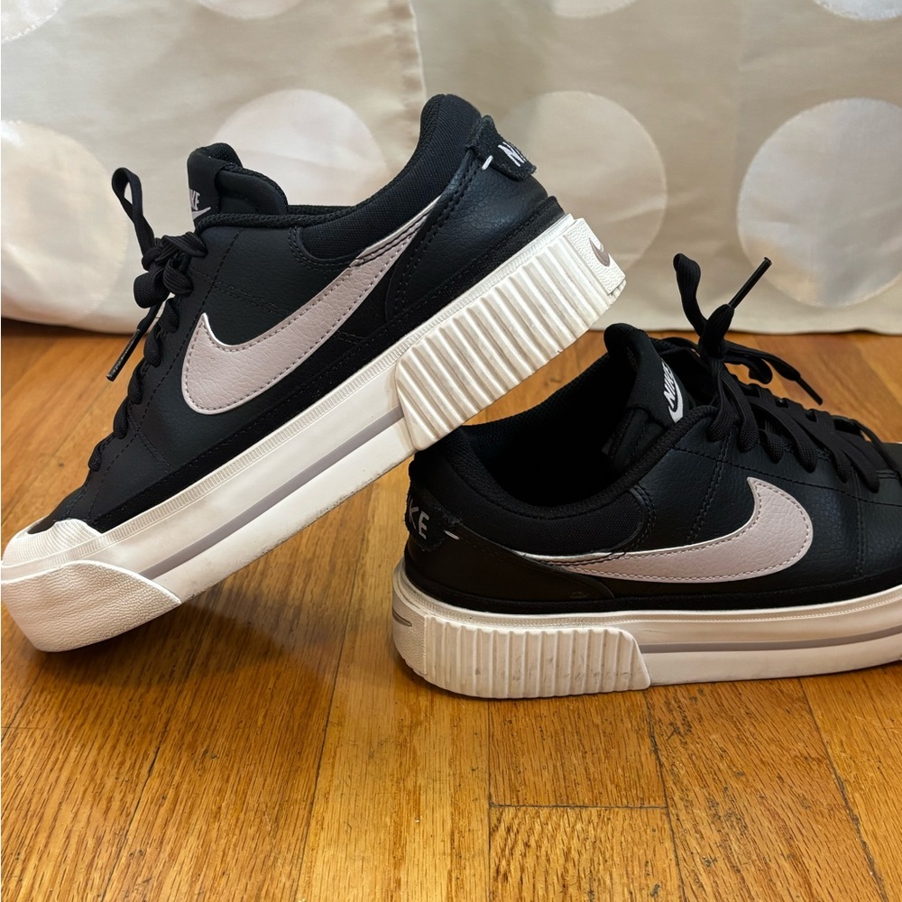 Nike Black and White Low-Top Platform Sneakers